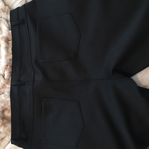 Black jeggings 👖polyester material - Picture 4 of 4