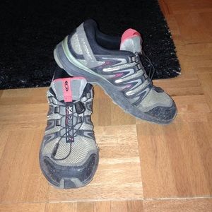 Solomon hiking shoes