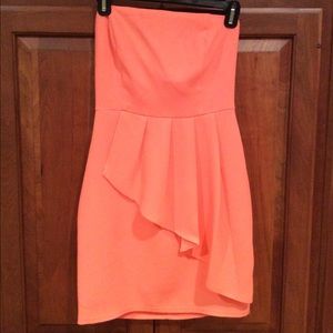 Lulu's orange strapless dress. Brand new. Small.