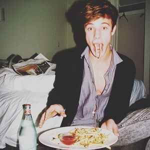 Meet your Posher, Haley