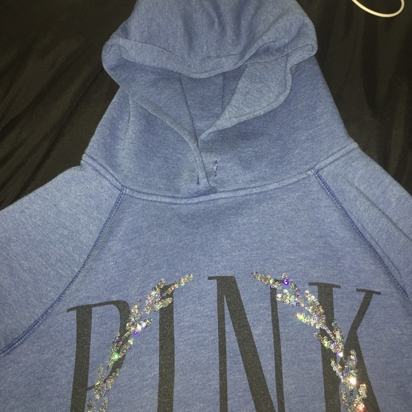 Pink Vs pullover - Picture 2 of 3