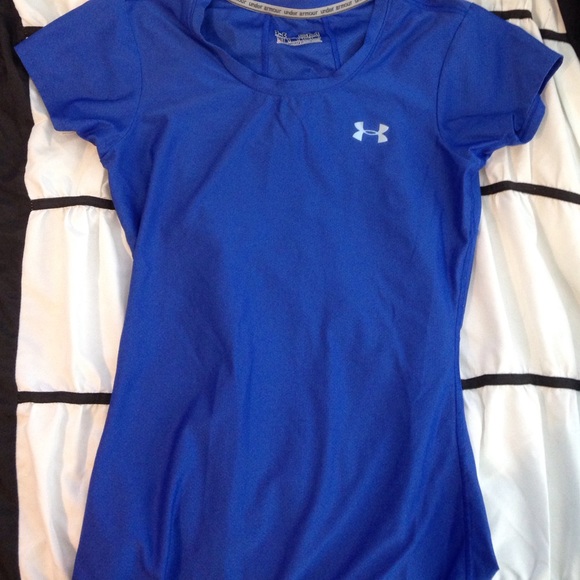 UA FITTED HEAT GEAR