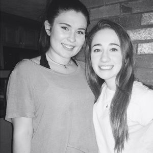 Meet your Posher, Chloe