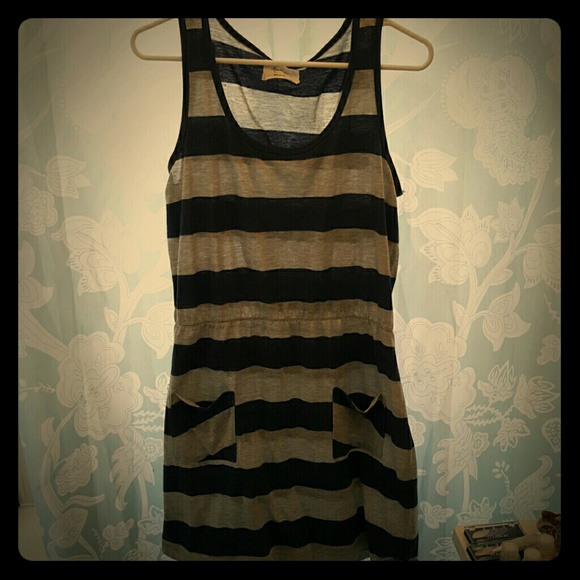 Sleeveless cotton dress