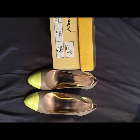 Gomax Shoes - Picture 2 of 3