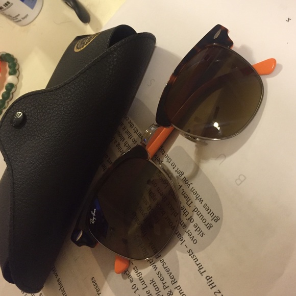 ON HOLD FOR POSHER DO NOT BUY