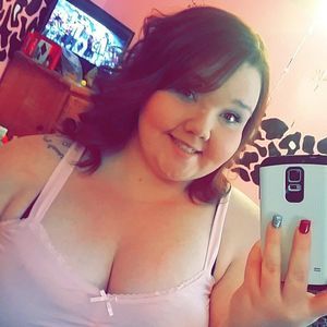 Meet your Posher, Katelyn