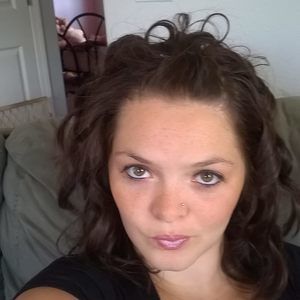 Meet your Posher, Shawna