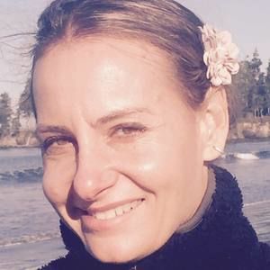 Meet your Posher, Lucie