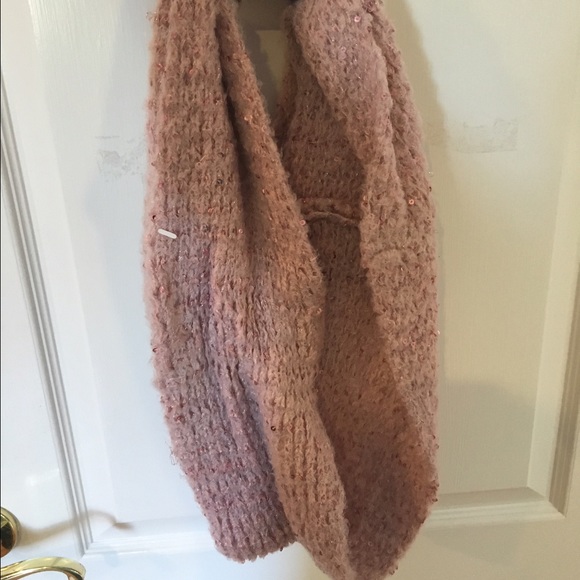 Blush scarf