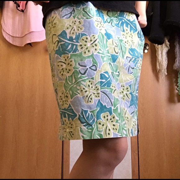 Hawaii Blue and green skirt