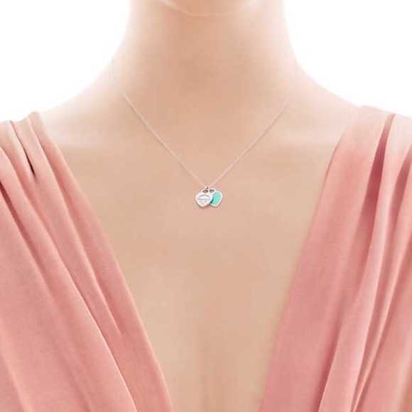 Tiffany & Co. double heart tag pendant 💙