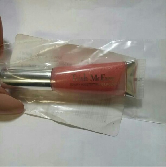 TRISH MCEVOY LIP GLOSS