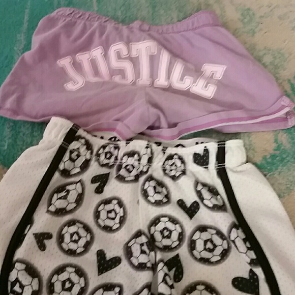 Shorts - Picture 2 of 3