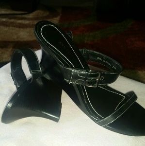 Black Wedged Sandal