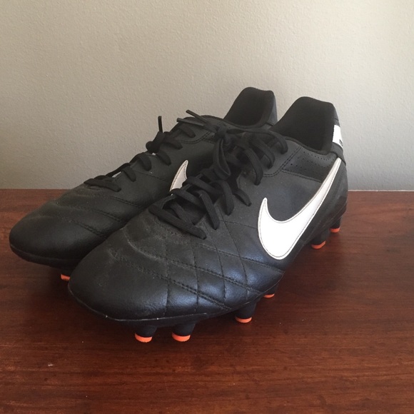 Nike, Tiempo Soccer Cleats