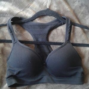 Push up sports bra
