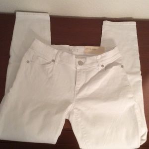 Modern Skinny Loft 27/4 Petite White Jeans