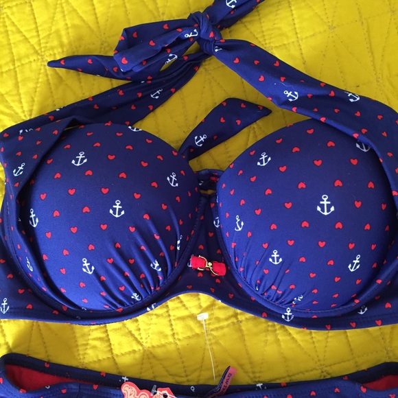 SUNDAY SALE Super cute high waisted bikini set! - Picture 3 of 4