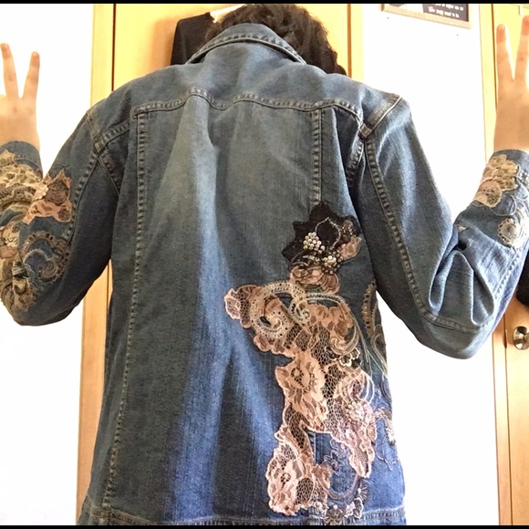 Denim jacket with lace