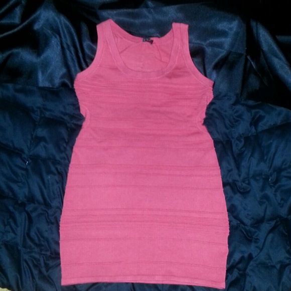 2b BEBE DRESS