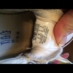 Converse women's size 5