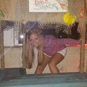 Meet your Posher, Haley