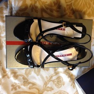 Patent leather Wedges / sandals