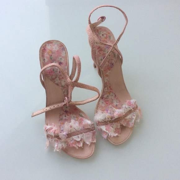 Adorable Kenzie heels