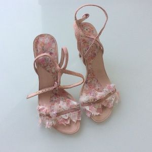 Adorable Kenzie heels