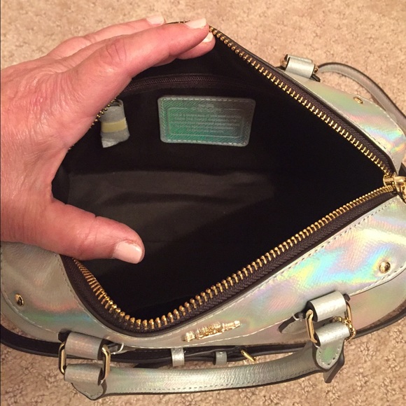 🚫SOLDBUNDLE🆕COACH Hologram  Mini Bennet Satchel - Picture 4 of 4