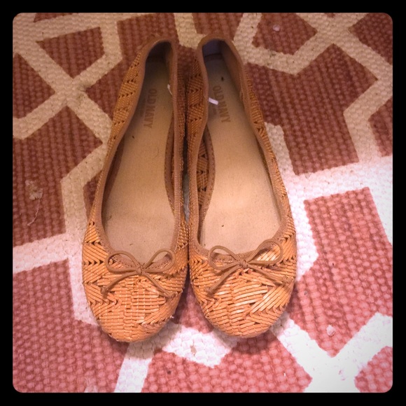 Old Navy Shoes - OLD NAVY FLATS SZ 6