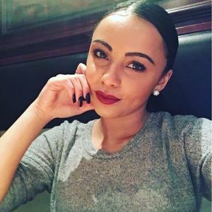 Meet your Posher, Jasmine