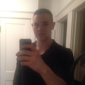 Meet your Posher, Christopher