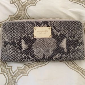 Michael Kors Phython Wallet
