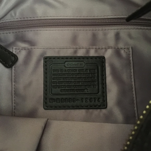 💥SOLD💥 Authentic Coach Hobo - Picture 3 of 4