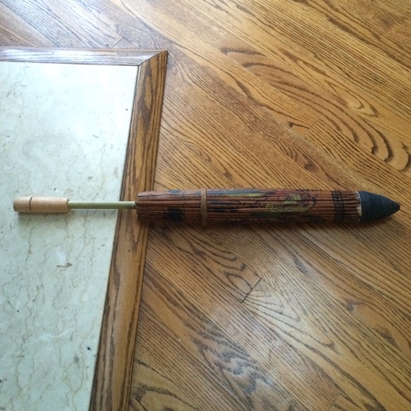 Decorative Artist's Parasol Dragon Umbrella - Picture 3 of 3