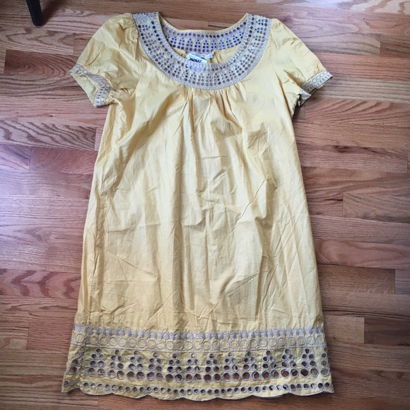Dresses & Skirts - End of summer sale ✨ NWT Yellow/gold eyelet dress