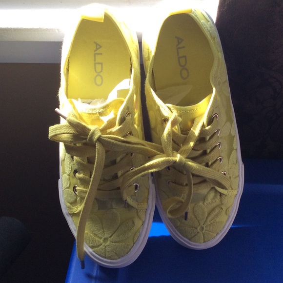 On hold ..NEW ALDO WOMENS SNEAKERS