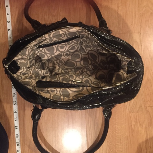 Authentic Guess Purse - Picture 4 of 4
