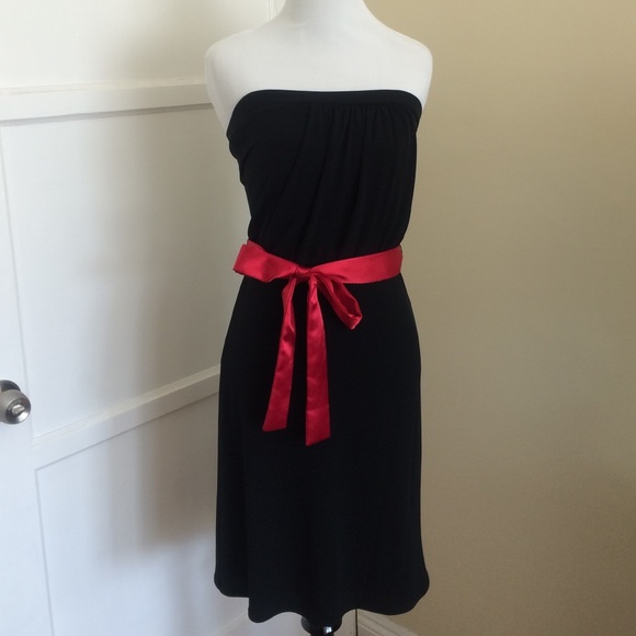 NWT Forever 21 Strapless Black Dress