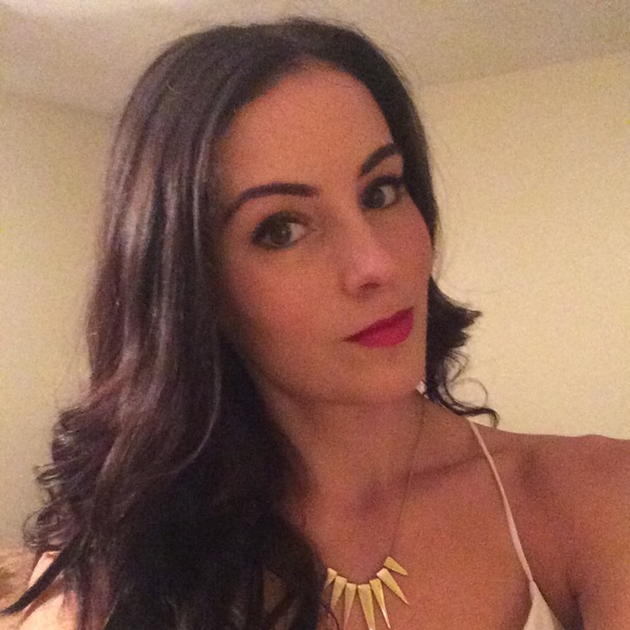 Meet your Posher, Brianna
