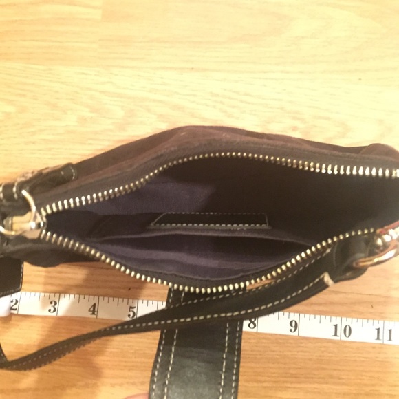 Authentic Coach Purse - Picture 3 of 4