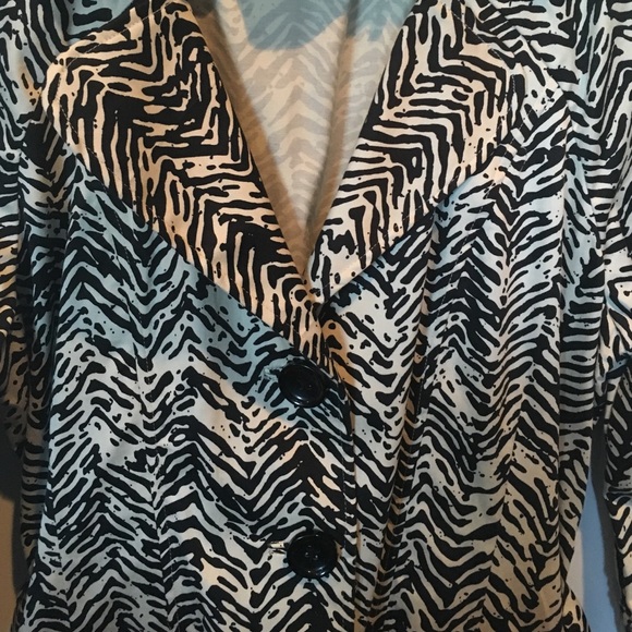 Jacket - Picture 3 of 4