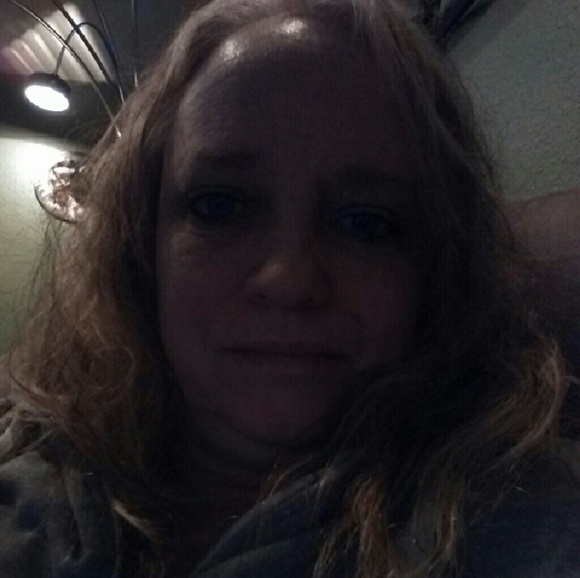 Meet your Posher, Kandy