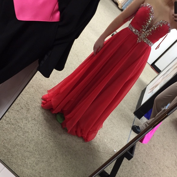 Dresses & Skirts - Watermelon sequin prom dress