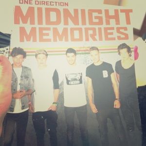 Midnight Memories Oner Direction Book