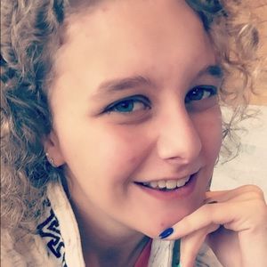 Meet your Posher, Deanna