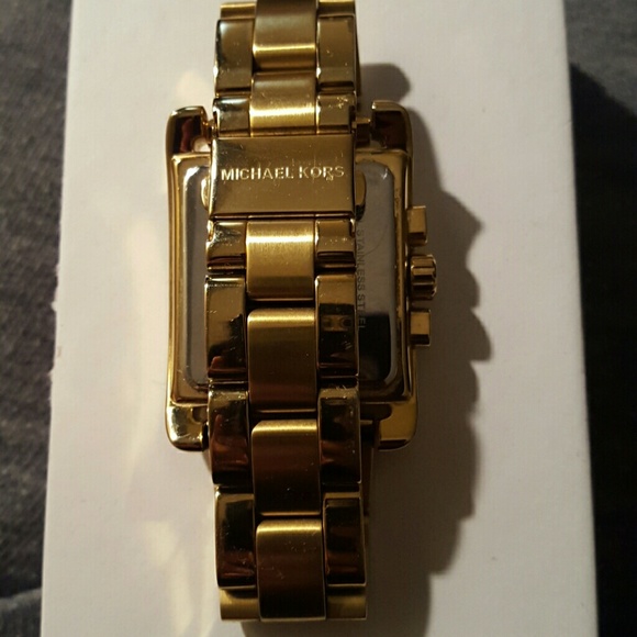 Watch - Picture 3 of 4