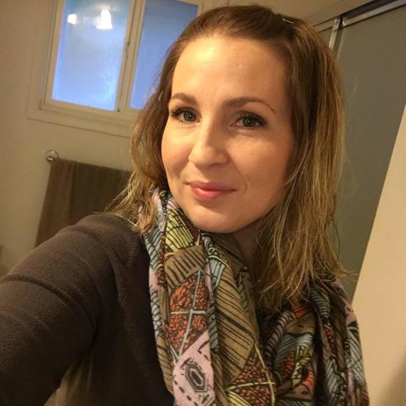 Meet your Posher, Amanda - Picture 1 of 1